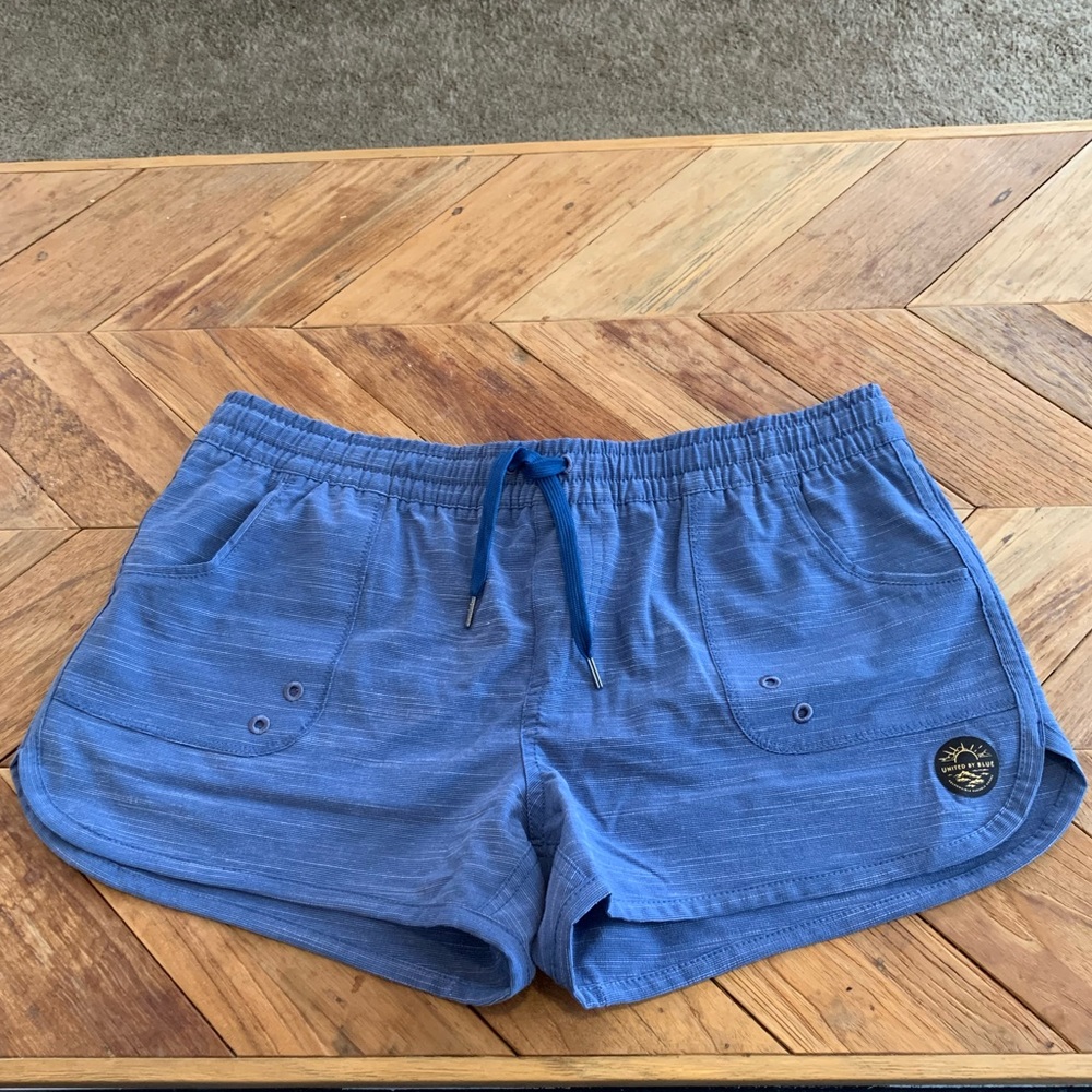 United by Blue Boardshorts small